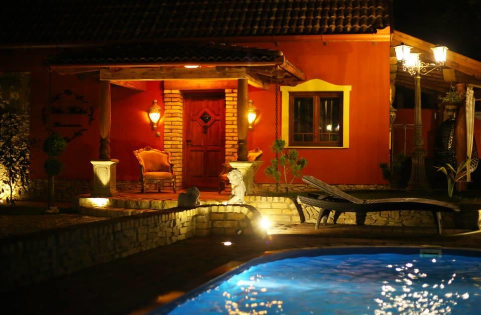 Villa Medici Vendeghaz Kiskoros Ngoại thất bức ảnh