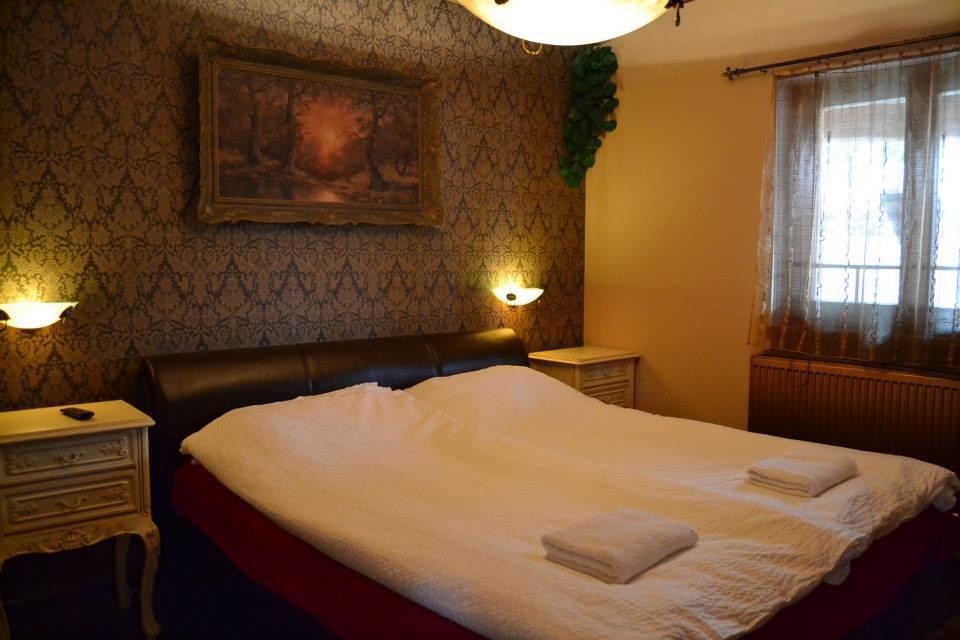 Villa Medici Vendeghaz Kiskoros Ngoại thất bức ảnh